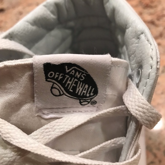 Vans - Picture 2 of 5